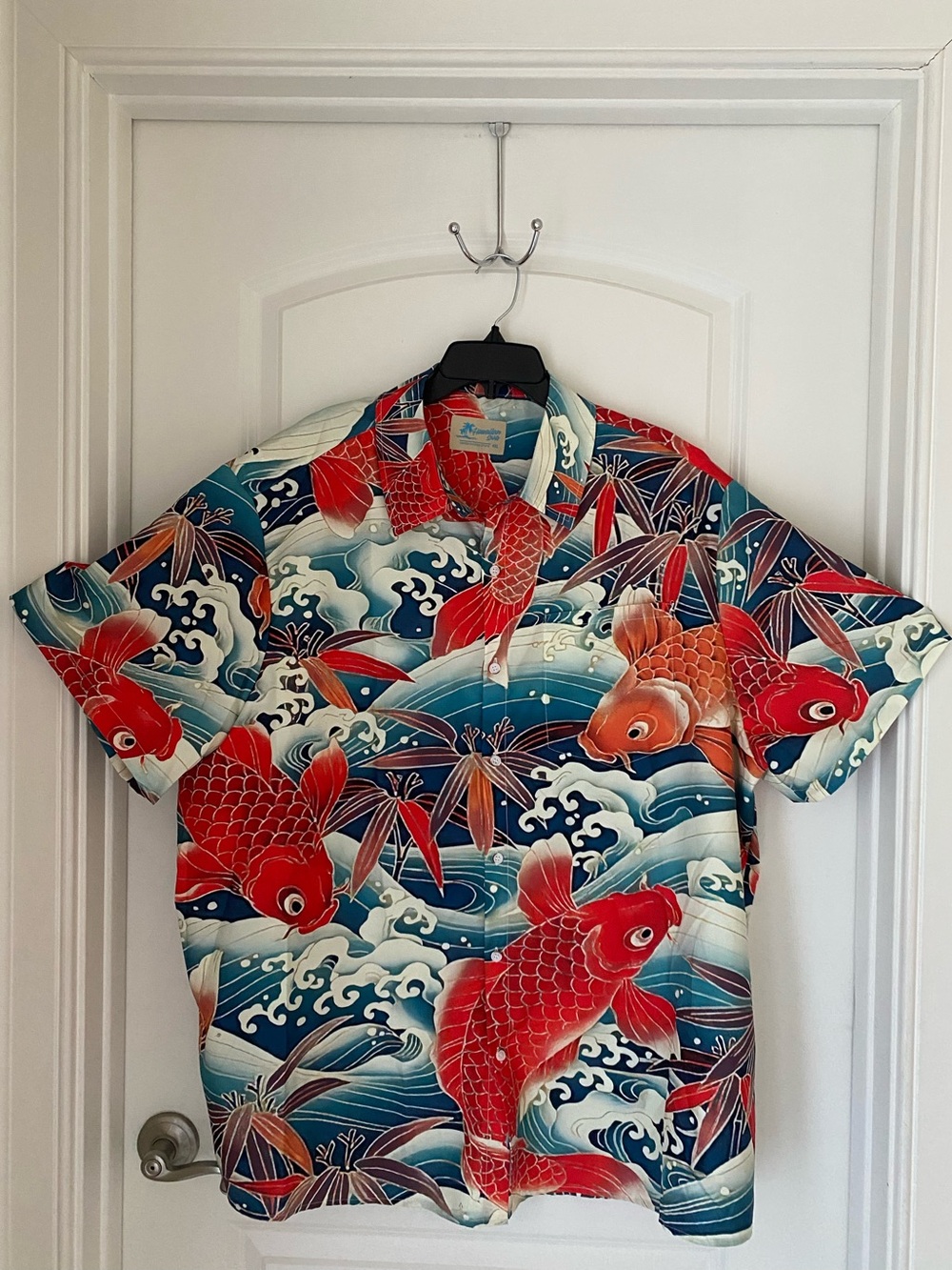 Hawaiian Shirts Men Lot of 4 Button Up Shirt Size 4 XL Fun Prints Beach Summer